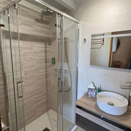 La Gomerie D'hotes Bed & Breakfast